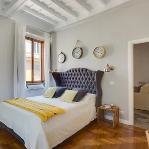 Romexperience Borgo Pio , Rome Italy